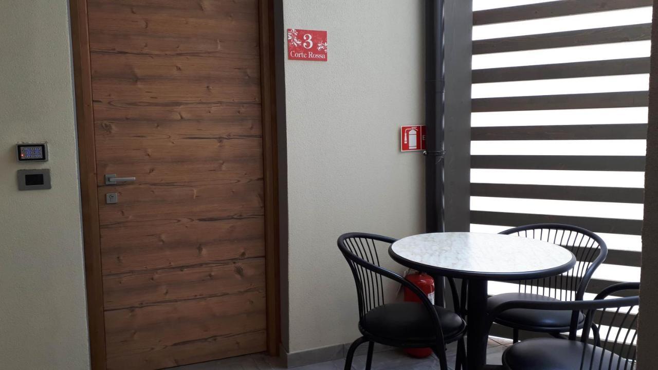 Hotel Bed & Rooms , Corte Rossa -1 Min Walk To Bernina Express Tirano Εξωτερικό φωτογραφία
