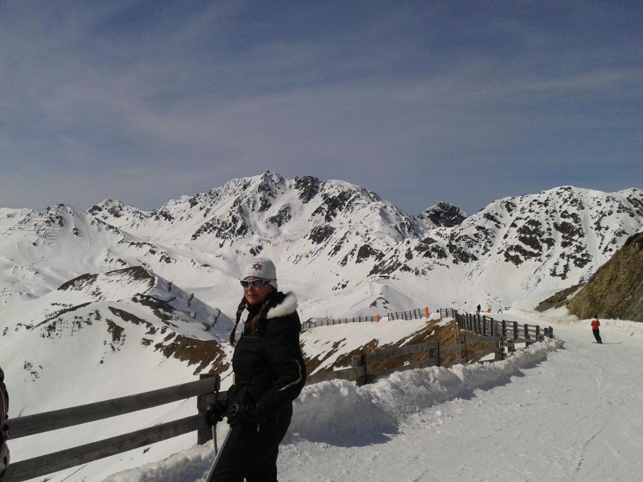 Hotel Bed & Rooms , Corte Rossa -1 Min Walk To Bernina Express Tirano Εξωτερικό φωτογραφία