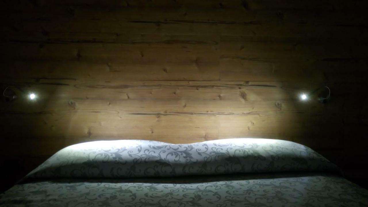 Hotel Bed & Rooms , Corte Rossa -1 Min Walk To Bernina Express Tirano Εξωτερικό φωτογραφία